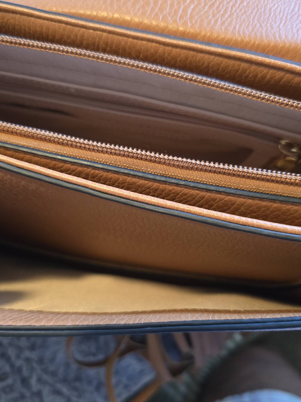 Poppy And Peonies Canyon Cognac Fringe Crossbody Bag, Margaux Wallet And ISU - Picture 5 of 7